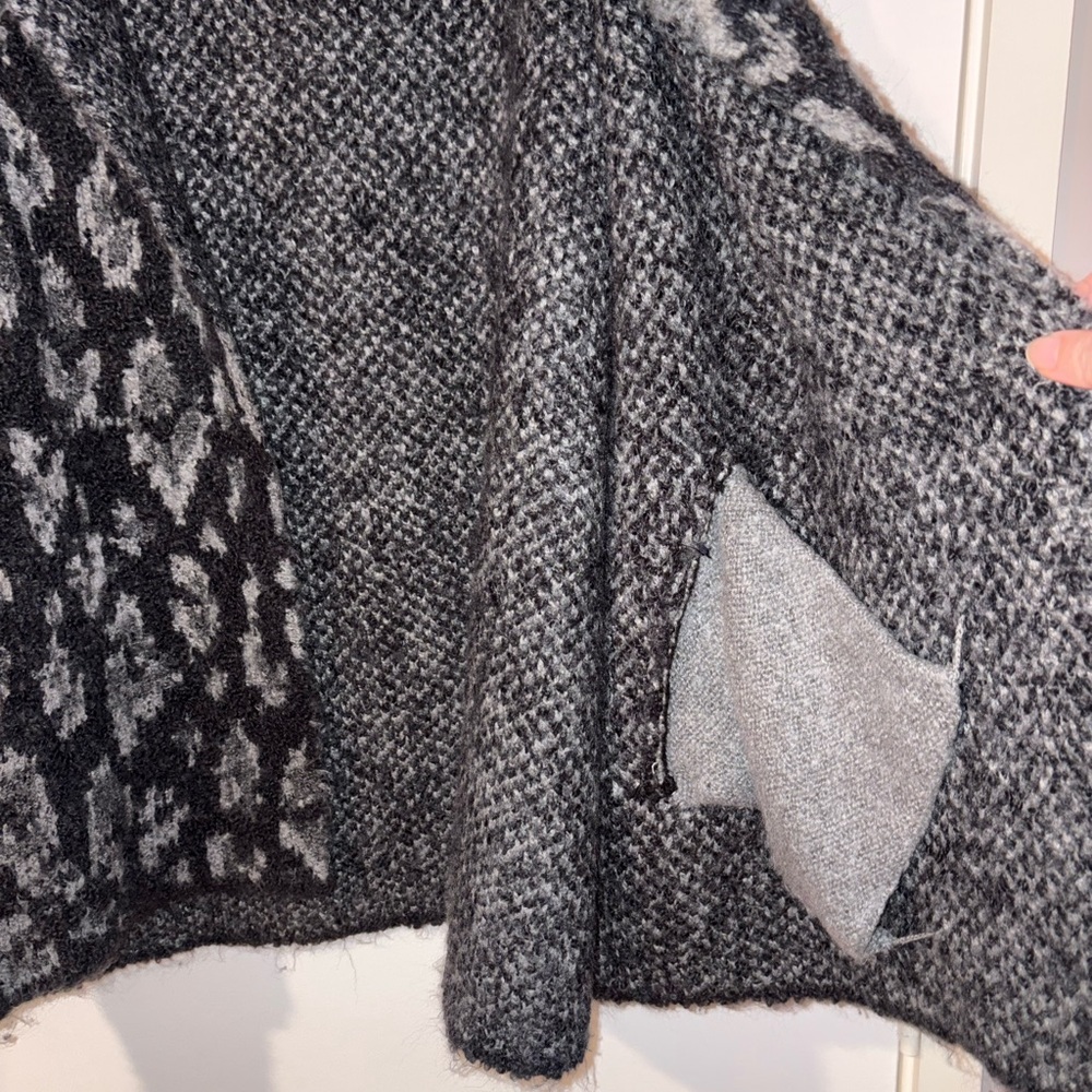 Lou & Grey Black and Gray Leopard Print Sweater Cardigan - Picture 5 of 10